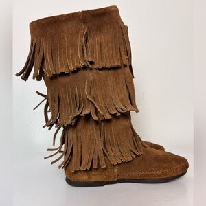 Minnetonka 1638 Women's US Size 9 Calf High Moccasin Brown Suede 3 Fringe Boots‎